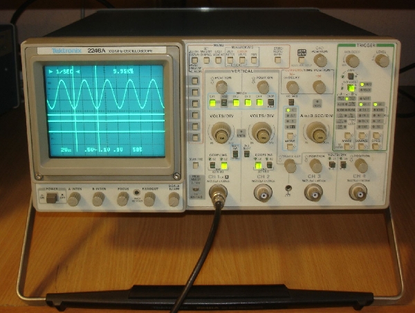 Осциллограф 50 мгц. Осциллограф Tektronix 2246. Tektronix 4010. Tektronix 465. Tektronix 2235 100mhz Oscilloscope.